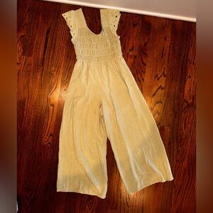 Girls’ jumper one-piece size 7/8 light green romper smocked sleeveless lace